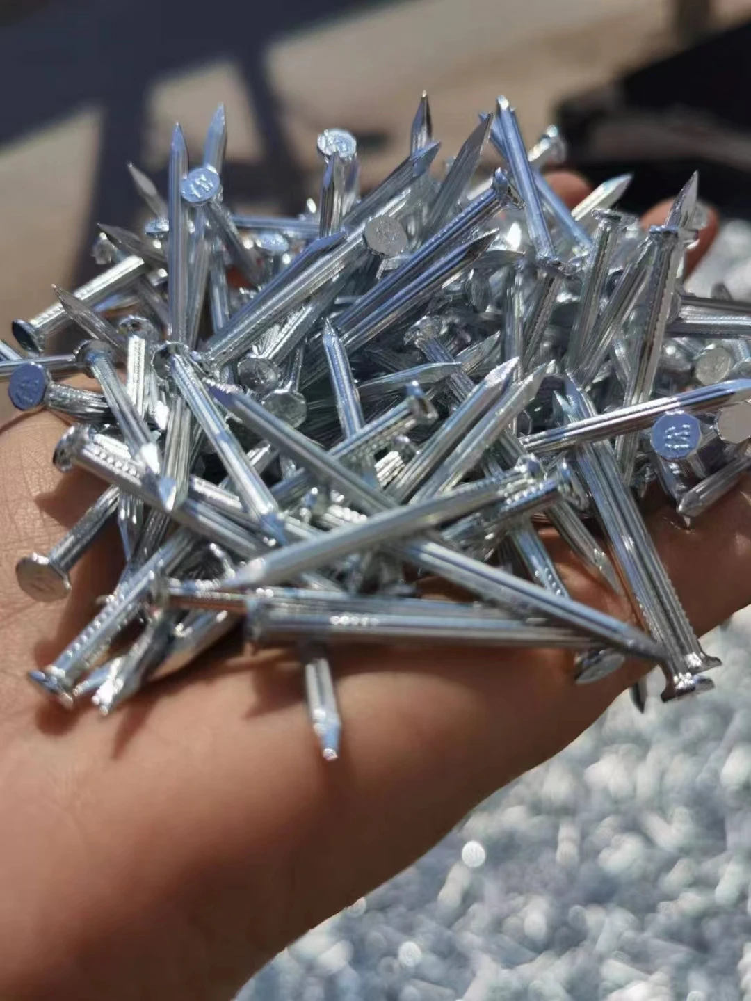 Concrete Nails – Grooved (Fluted) Shank