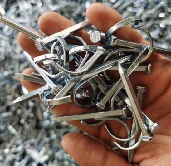 pipe hook nail