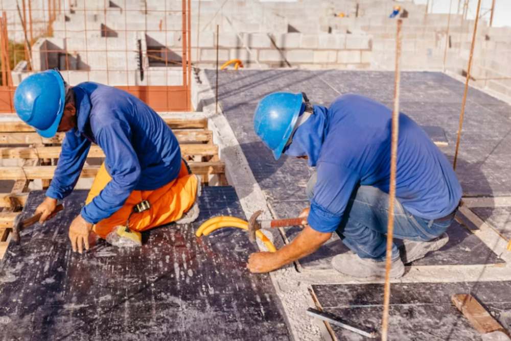 Common Fastener Mistakes To Avoid in Summer Construction Projects Common Fastener Mistakes To Avoid in Summer Construction Projects